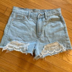 Size 0 Mom AE shorts